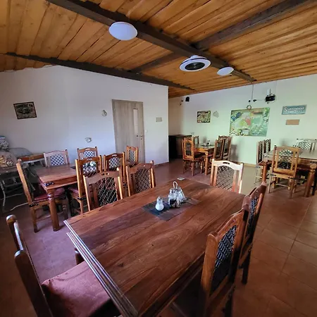 Restaurace A U Jessyho Casa de hóspedes Perná